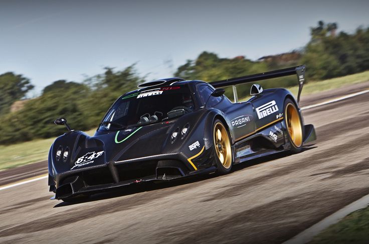 Photographer - Stuart Price
Autocar Magazine
Haymarket Publishing
Pagani Zonda R
Black
